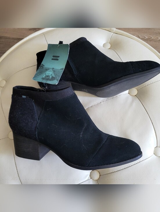 Toms Shoes - TOMS Black Suede Ankle Booties Women’s 9 Block Heel Zip-Up
